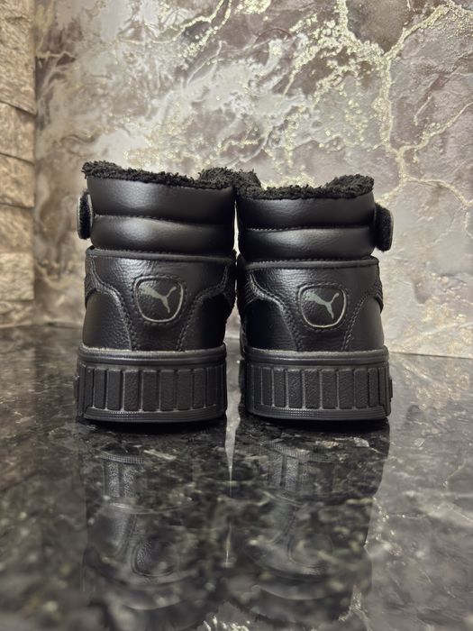 Puma Carina 2.0 Mid WTR (оригінал)