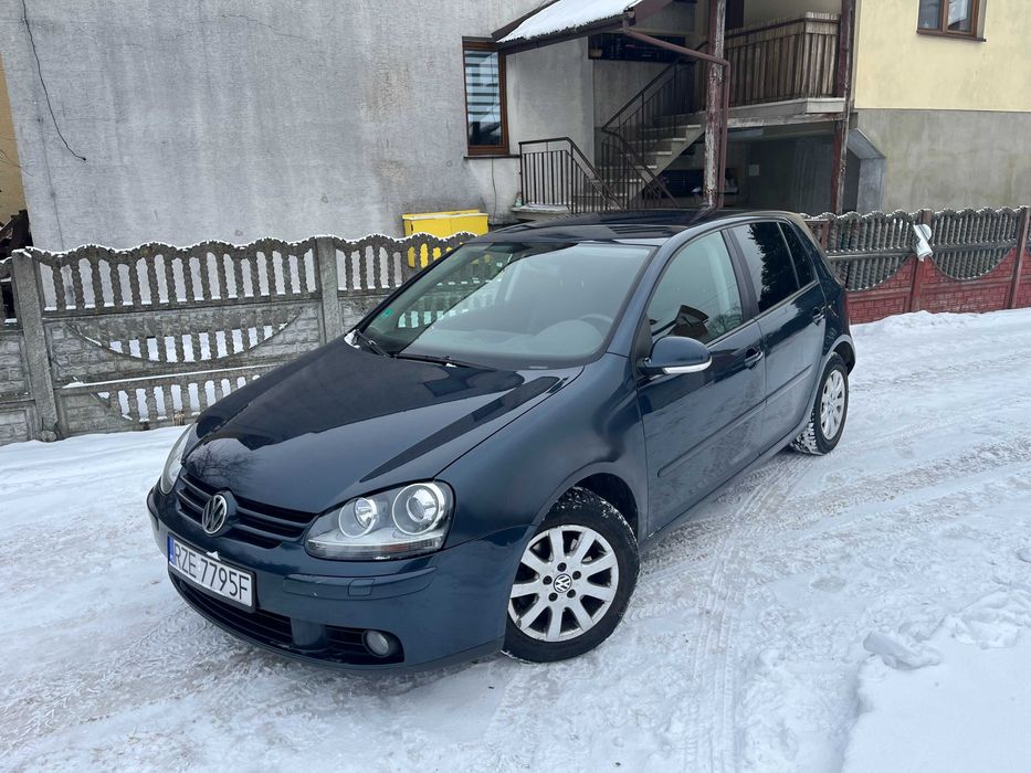 VW GOLLF V 2,0 FSI , 4 drzwi
