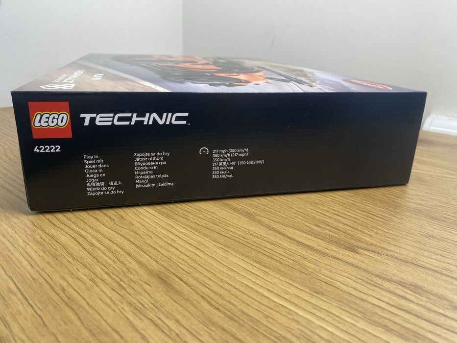 Конструктор LEGO Technic Гіперкар Bugatti Chiron Pur Sport (42222) лего