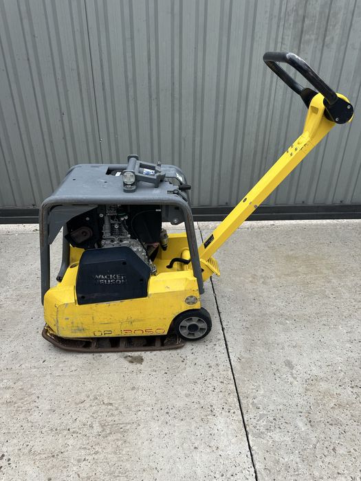 Wacker Neuson DPU 3050H реверсивна віброплита дизельна трамбовка вібротрамбовка