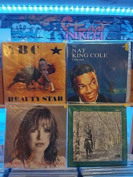 Vinil Guns n`roses Bowie Dylan Smiths Nirvana Queen Doors Sade Dire St