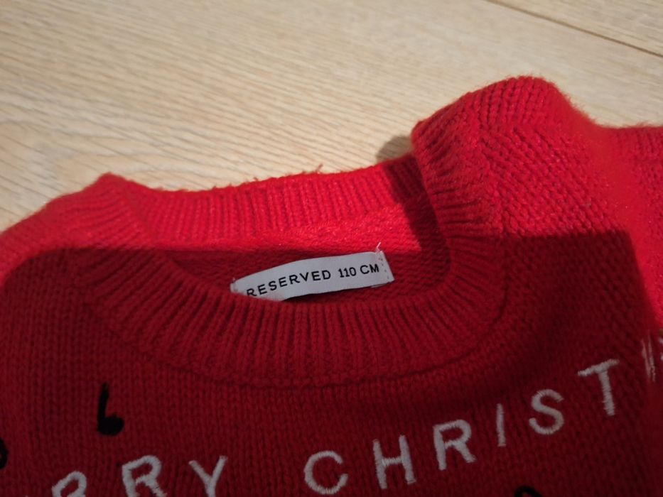 Świąteczny sweterek rozmiar 110 reserved