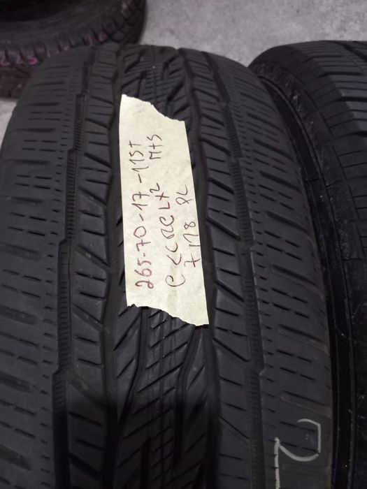 2 pneus 265/70R17 Continental seminovos