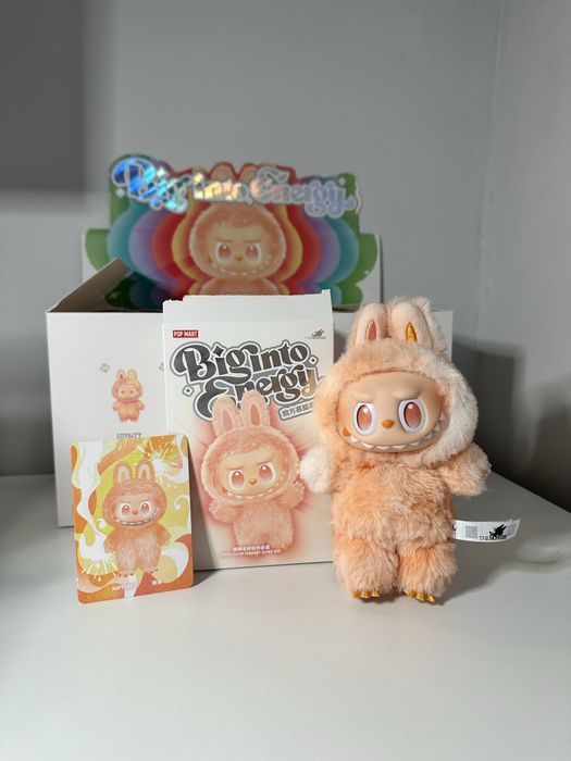 THE MONSTERS Big into EnergyらぶぶHAPPINESS Pop Mart Labubu The Monsters Big into Energy Series Vinyl