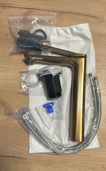 Bateria umywalkowa wysoka z korkiem click-clack, miedź