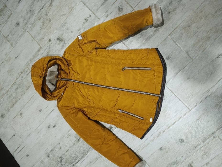 Куртка жіноча демісезонна