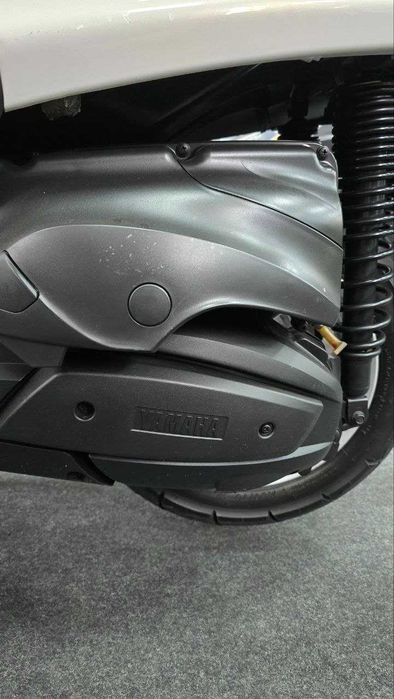 Максі-Скутер Yamaha GRAND Majesty 250 SG15J