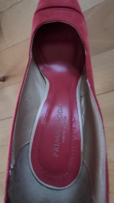 Buty damskie na obcasie. Prima moda.