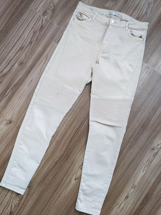 Жіночі джинси розмір М