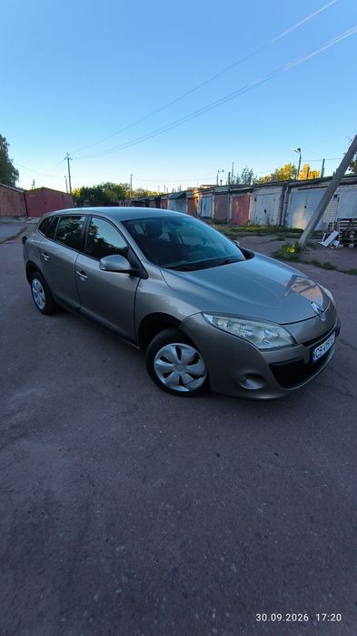 Продам renault megane 2009 года 1.5 дизель
