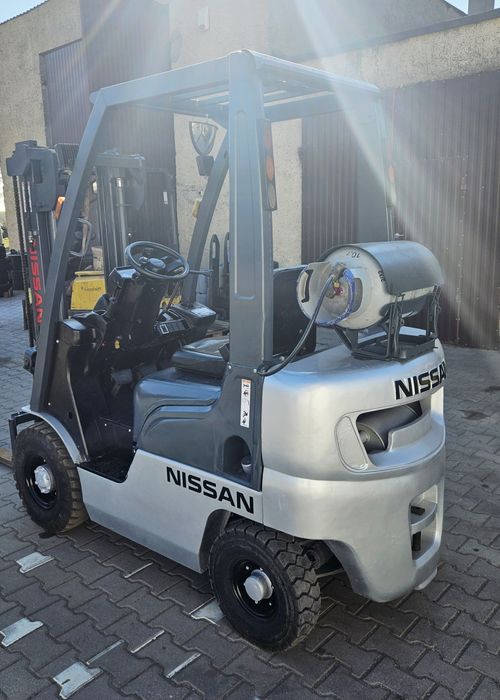 Wózek widłowy Nissan L01 1500kg  LPG