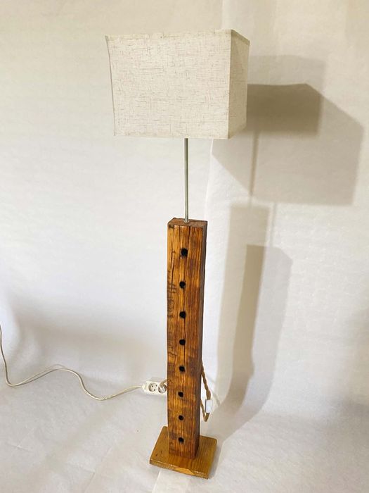 Peça de design candeeiro de pé