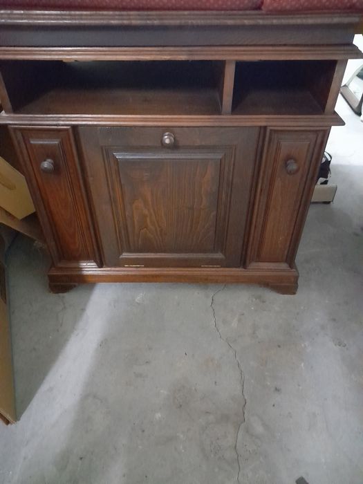 Móvel TV e bar em castanho velho