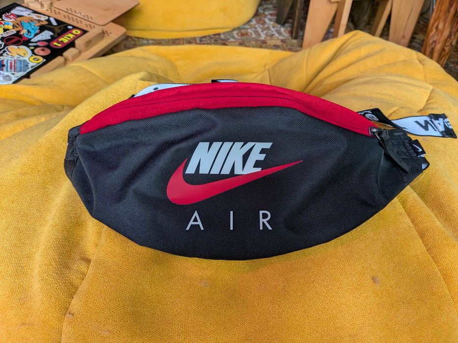 Бананка Nike air