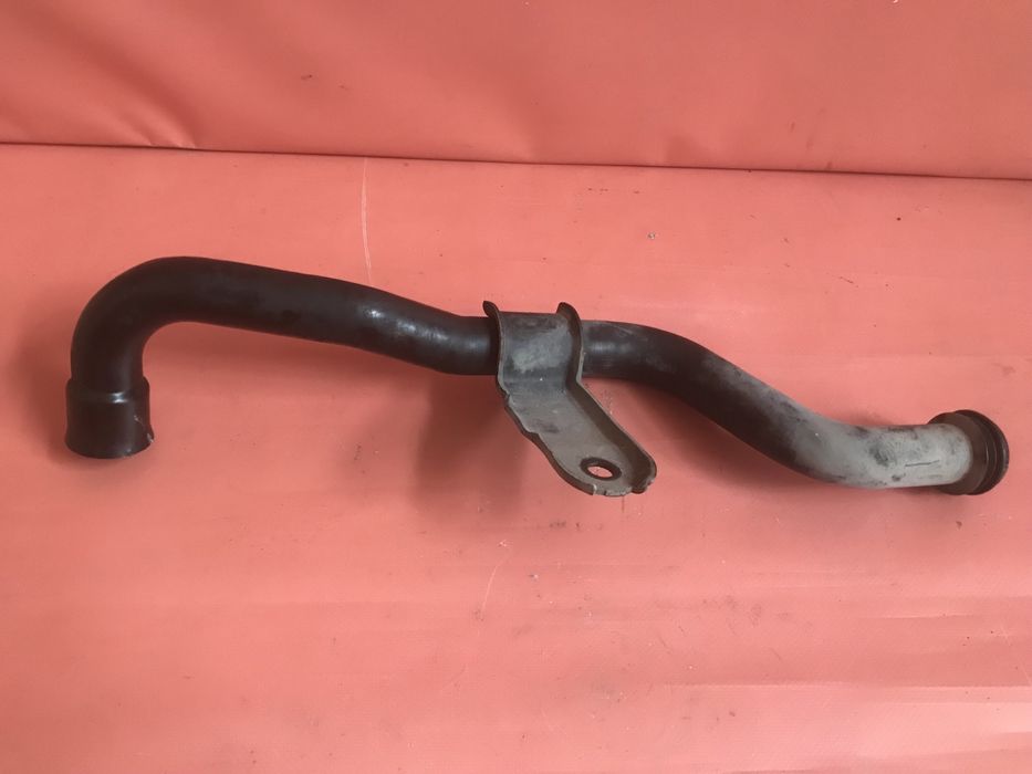 Трубка охолодження термостат помпа Master 8200209924 Запчастини