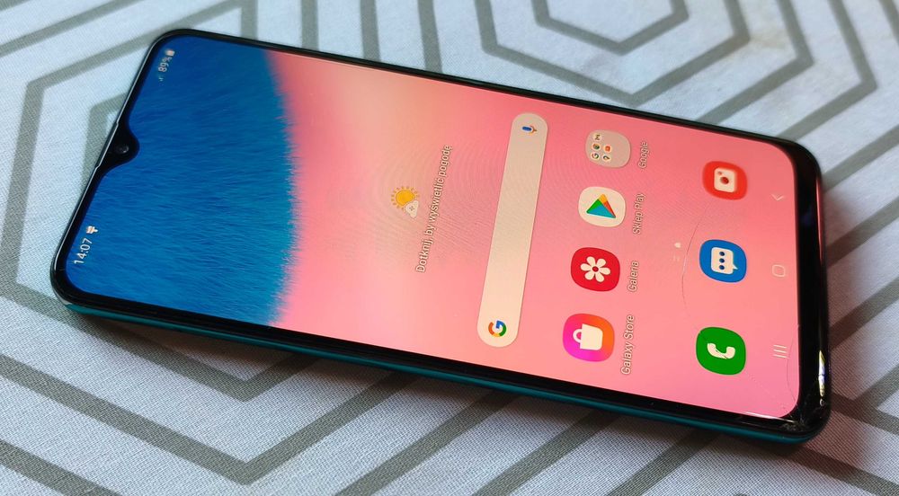 Samsungi dwa modele A30s i J7/6 i Xiaomi Redmi 5 uszkodzony