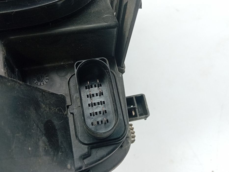 Ótica / farol esquerda FORD Focus C-Max (DM2)