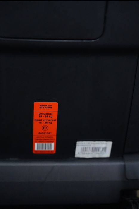 Britax Römer Kidfix III S ISOFIX (Burgundy Red) дитяче автокрісло 15–36 кг