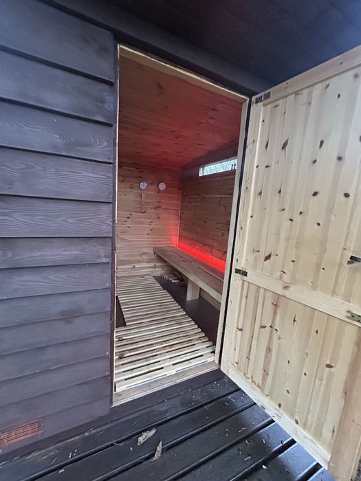 Urocza Chatka z Jacuzzi i  Sauną  Pod Warszawą