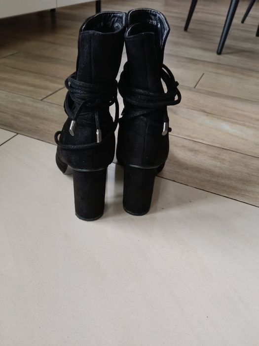 Botki, kozaki damskie jesienne zimowe Vices 36