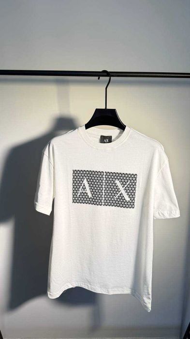 Стильна чоловіча  мужская футболка Armani Exchange  White