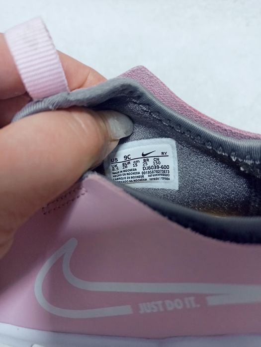 Оригінал Nike, 26 розмір, устілка 16.5 см, кросівки для дівчинки