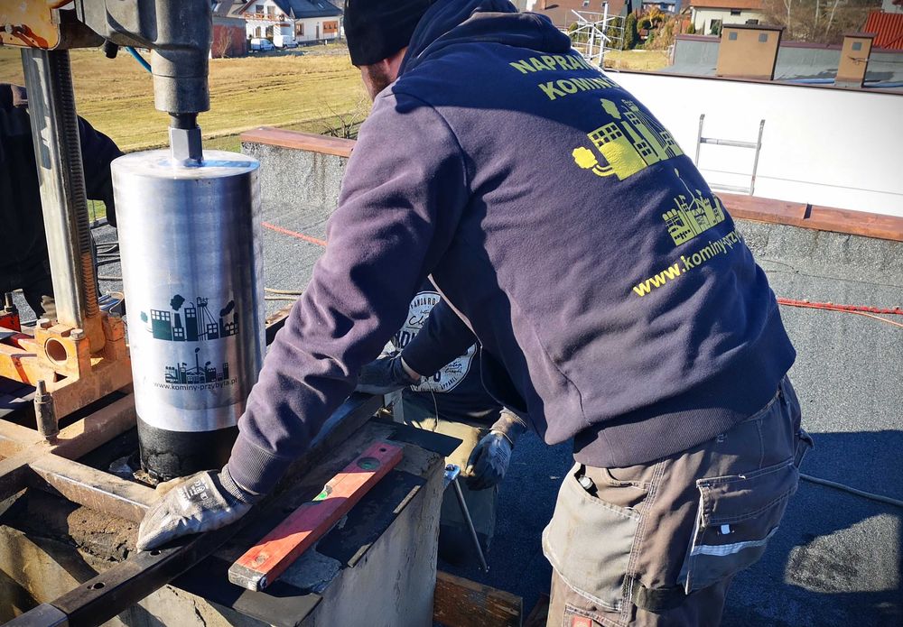 Frezowanie komina wkład ceramiczny rozwiercanie naprawa komina