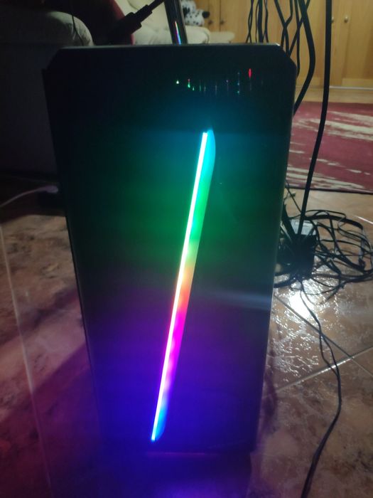 Desktop computer without graphics card64552837990530121