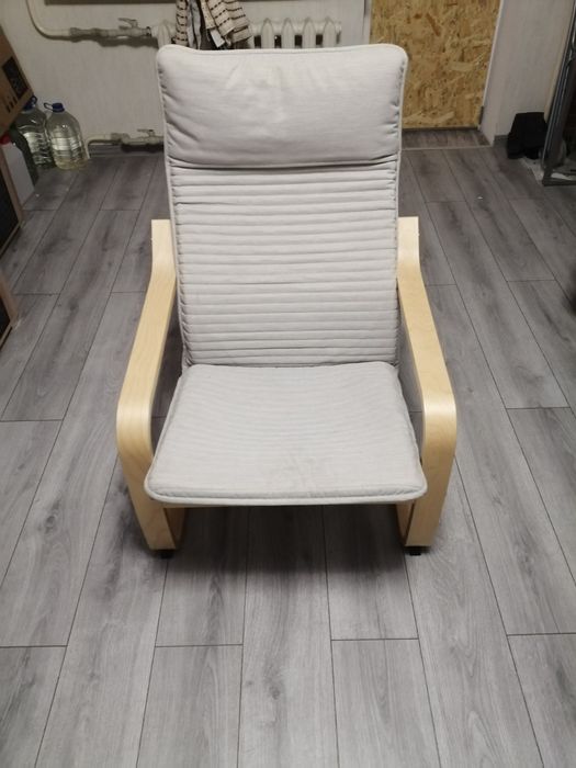Кресло IKEA серии ПОЭНГ.