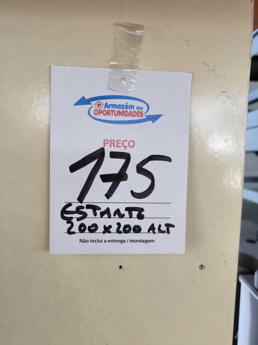 Estante 2.00x2.00 com várias prateleira