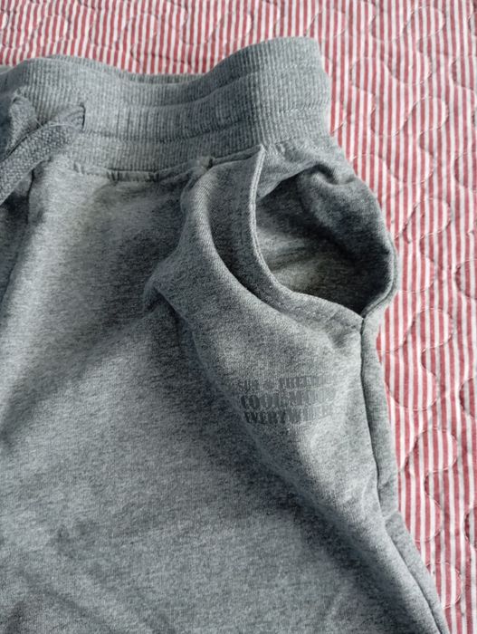 Calças desportivas Code