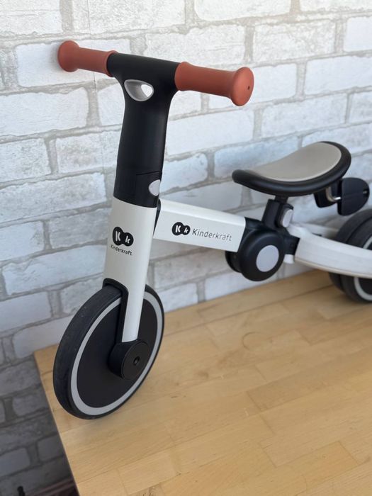 Біговел дитячий Kinderkraft 3 в 1 триколісний велосипед