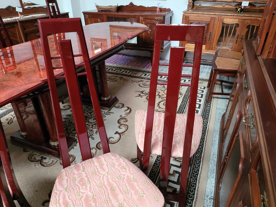 Cadeiras de sala - Bom estado geral - Valor unitário