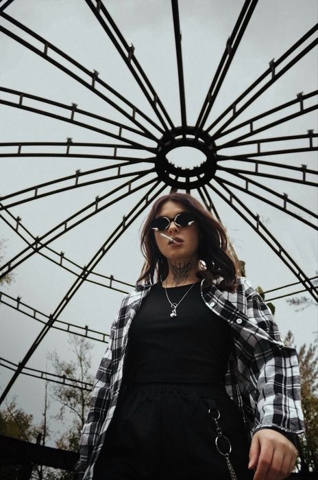 Продаю коплект камеру olypmus omd 10 mark 2