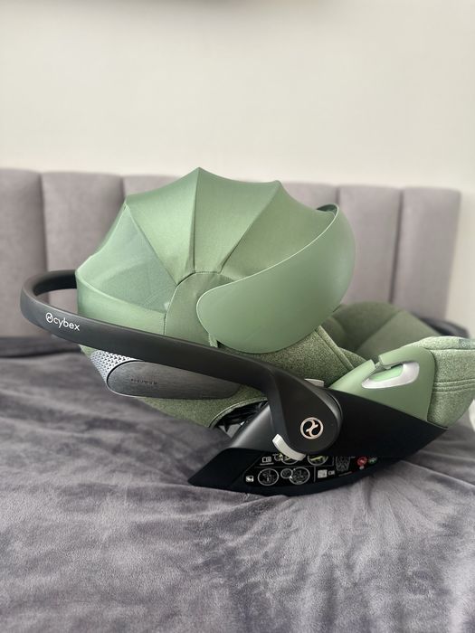 Автокрісло Cybex Cloud T +