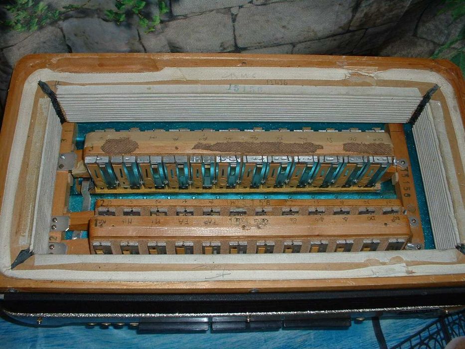 Avenda Acordeao G , N. 828