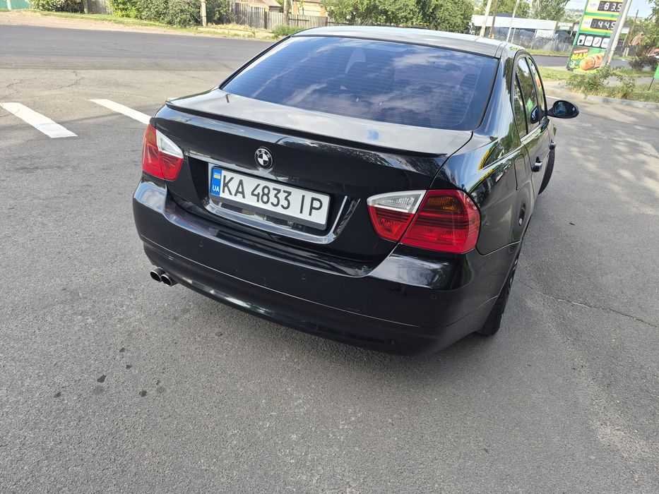 Продам  BMW 3 ( E90)