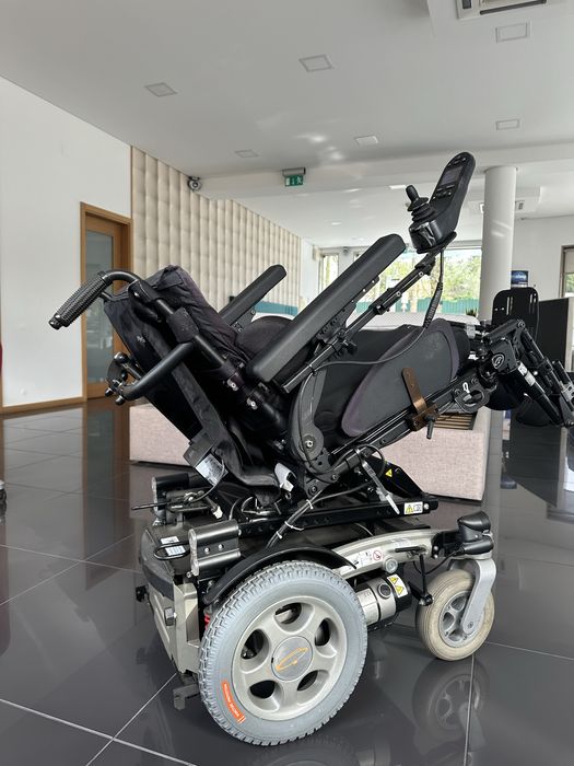 Cadeira de rodas eletrica