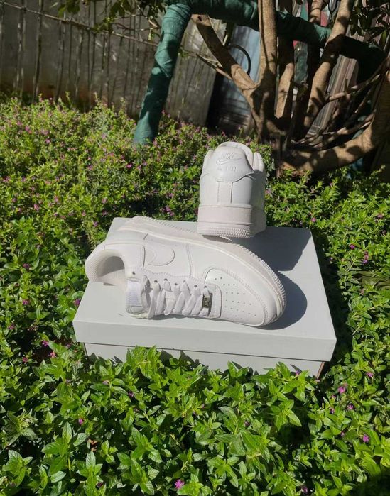 Buty Nike Air Force 1 Białe R.37,5