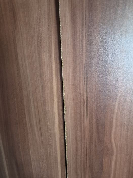 Szafka wisząca podświetlana
