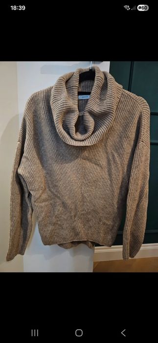 Golf beżowy nude prążek Reserved S M