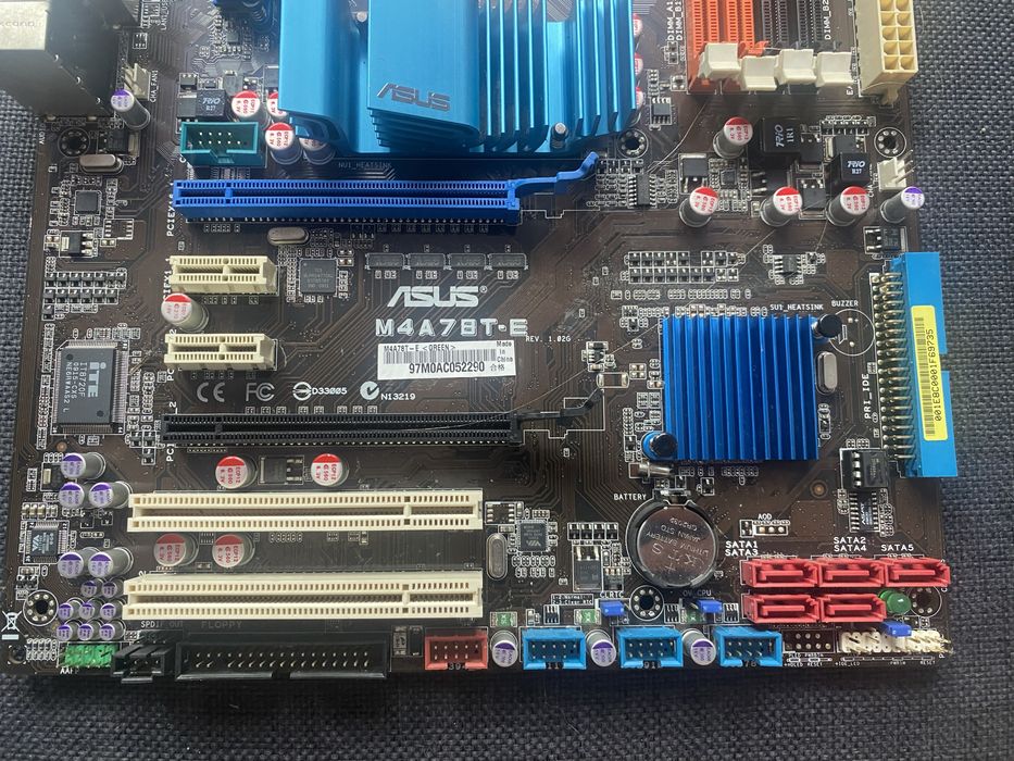 ZESTAW!!!  Plyta glowna + procesor