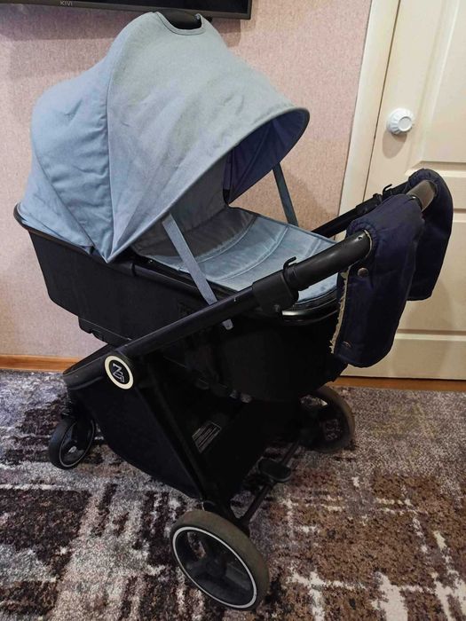 Продам коляску не дорого  (ми покупали 7700гр