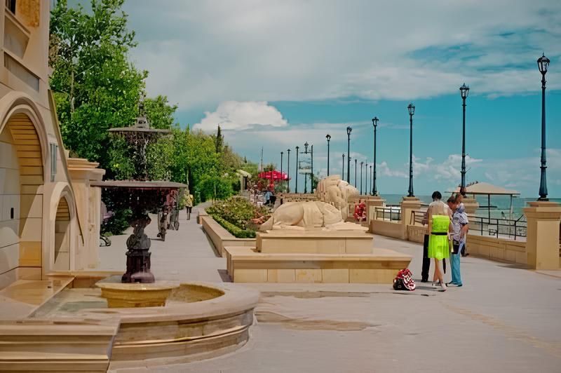 Сдам посуточно престижные таунхаус 16 фонтана 3 комнаты + гостиная )