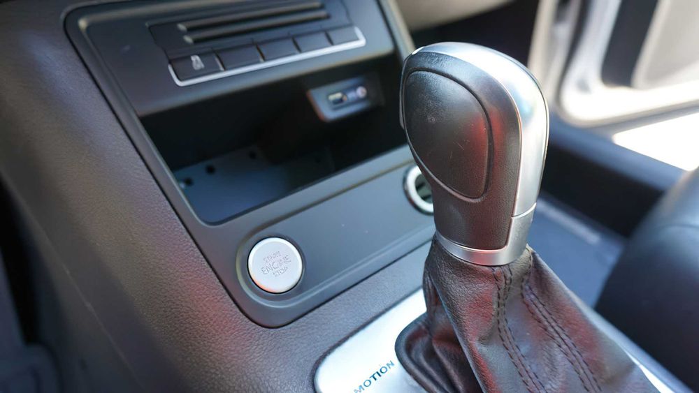 Volkswagen Tiguan R-Line      2016