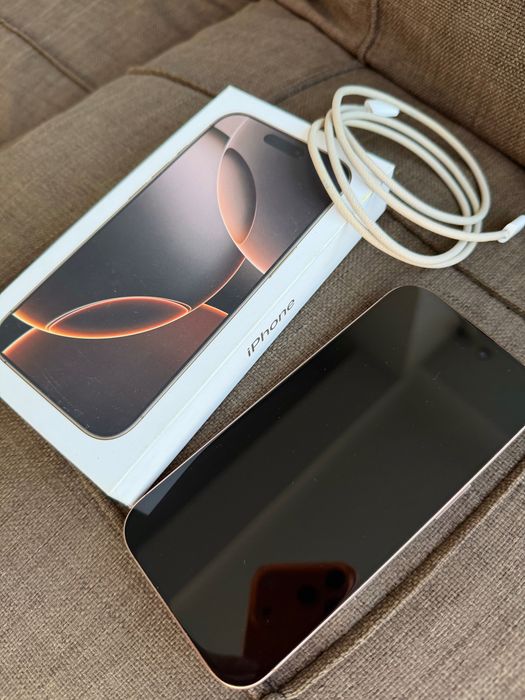 IPhone 16 pro, 256gb, Desert titanium. Состояние идеальное