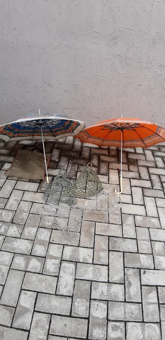 Авоські, парасолькі.