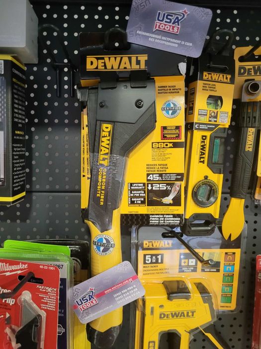 Ударний карбоновий степлер на скобу 7-12 мм DeWALT DWHT75900