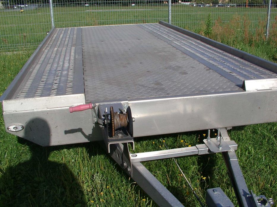 Pomoc drogowa, usługi transportowe, laweta, przyczepy wynajem