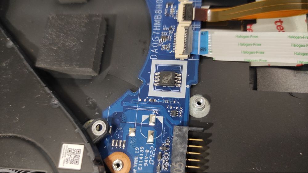 Продам ноутбук HP Pavilion на запчасти